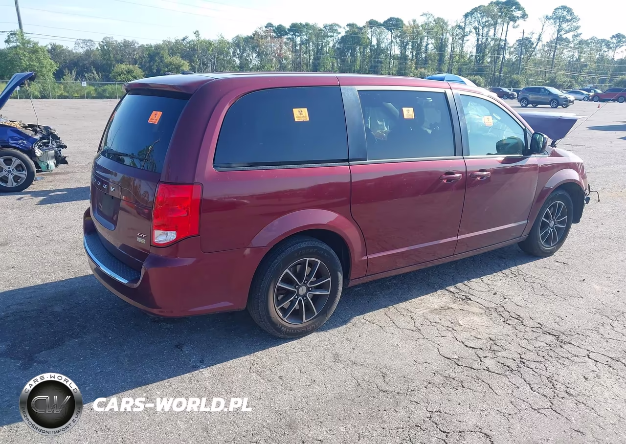2018 Dodge Grand Caravan Gt VIN:2C4RDGEG0JR140521 - 4