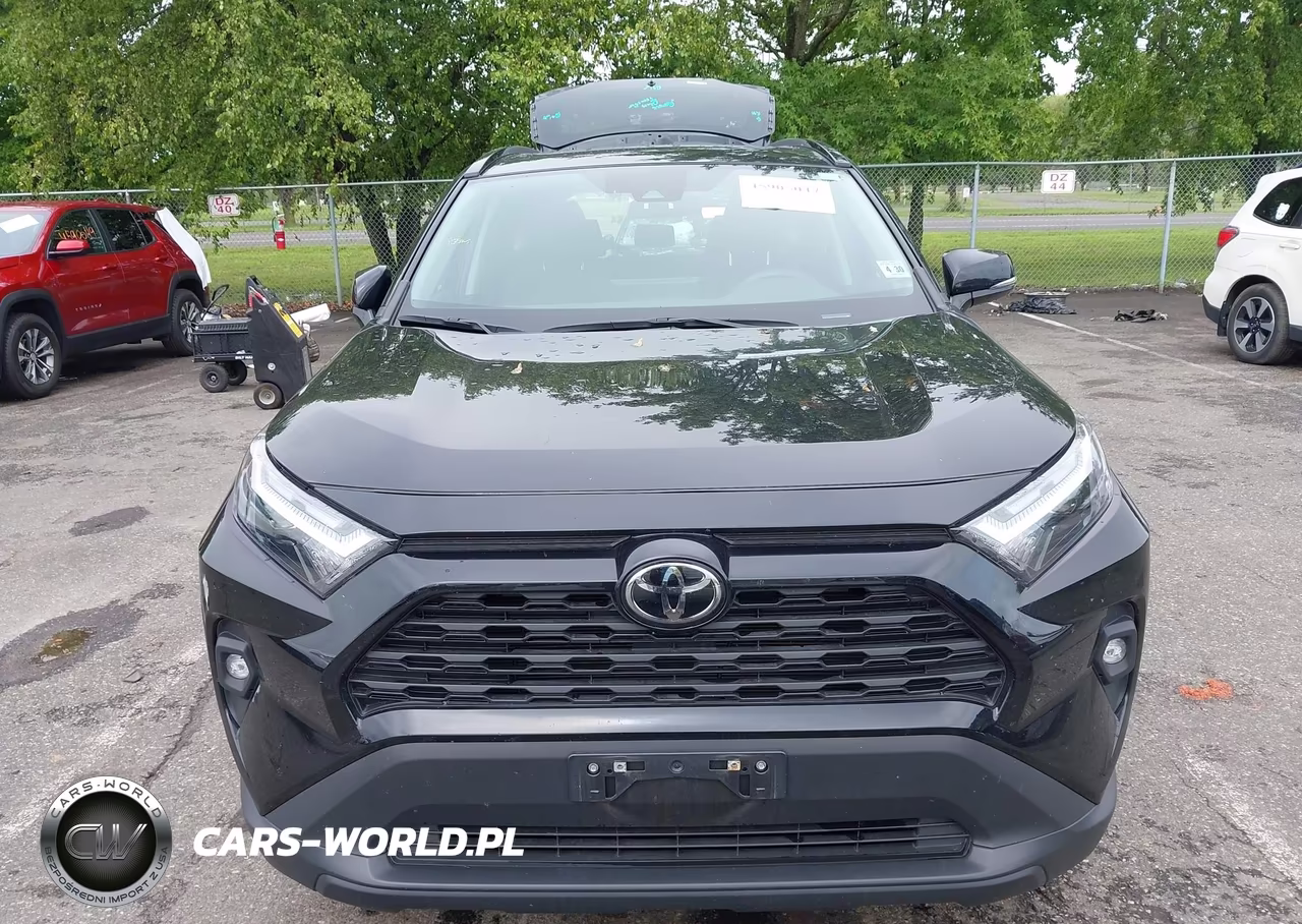 2025 Toyota Rav4 Xle Premium VIN:2T3A1RFV2SW534902 - 12