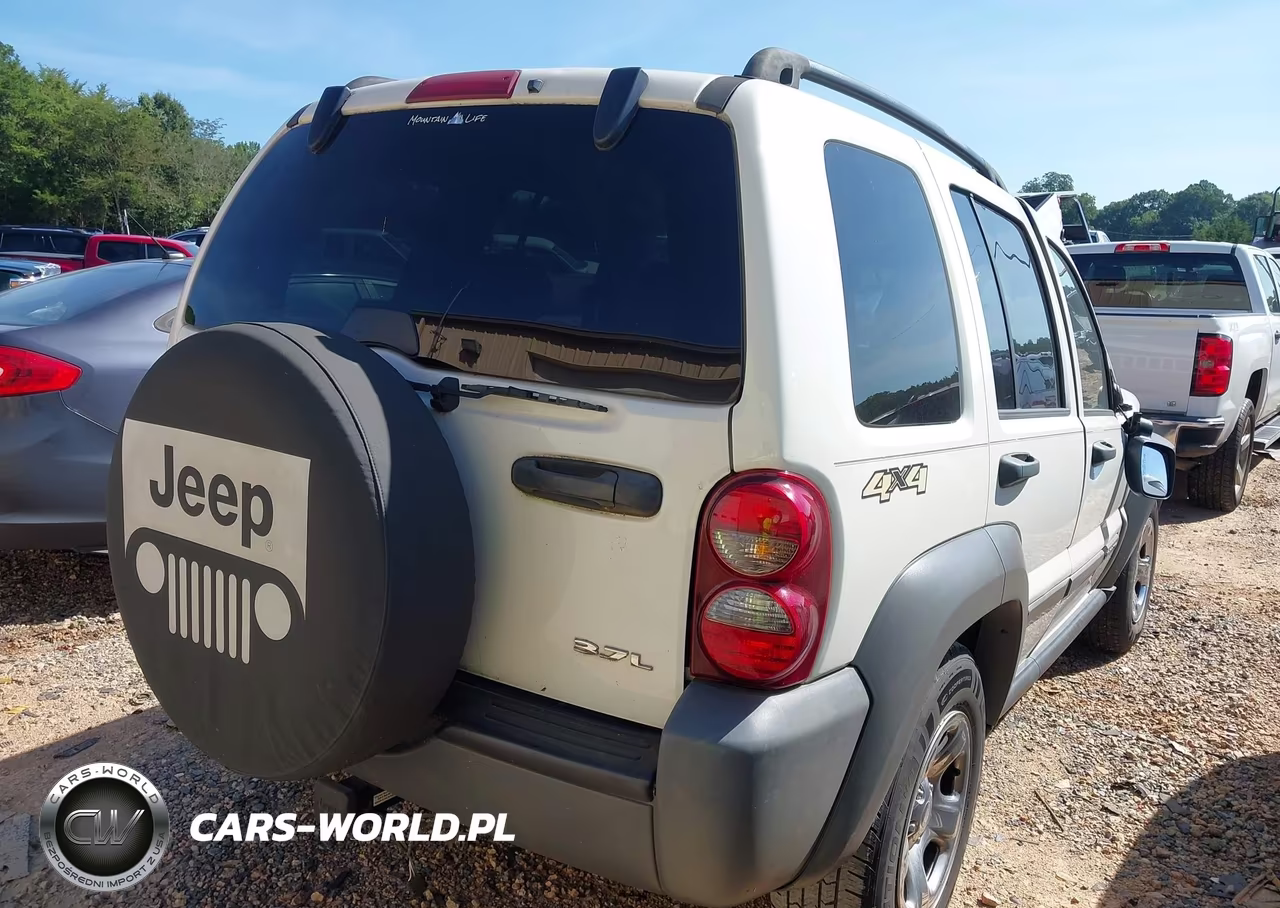 2005 Jeep Liberty Sport VIN:1J4GL48K25W545019 - 4