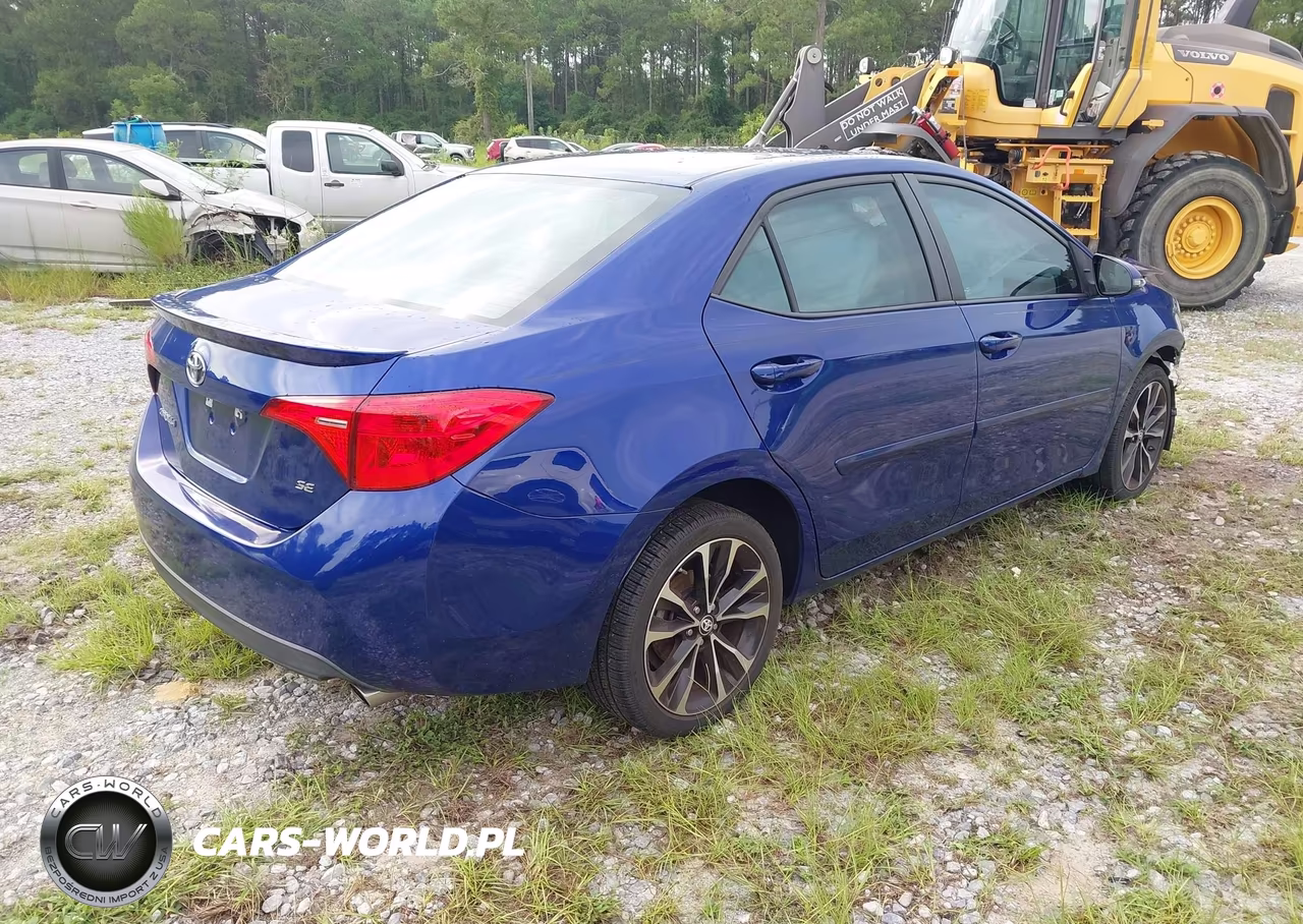 2017 Toyota Corolla Se VIN:5YFBURHE7HP722150 - 4