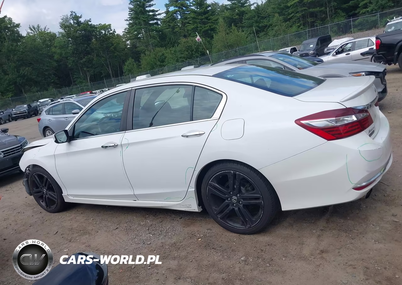 2016 Honda Accord Sport VIN:1HGCR2F5XGA023535 - 14