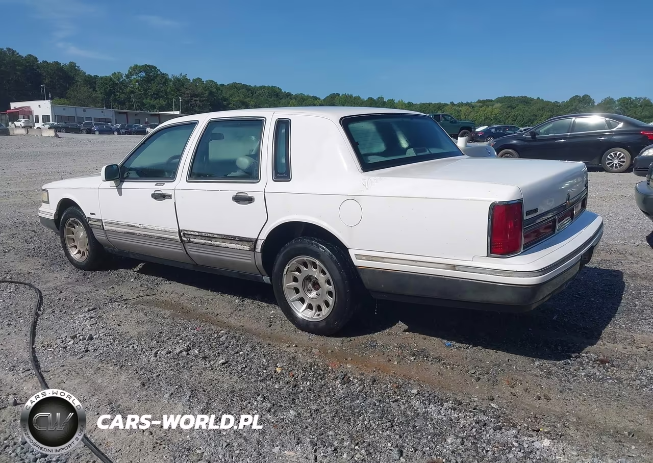 1995 Lincoln Town Car Signature-Spinnaker VIN:1LNLM82W8SY610147 - 3