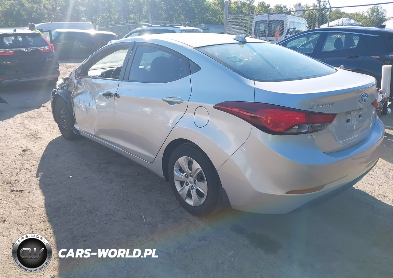 2016 Hyundai Elantra Se VIN:5NPDH4AE6GH721464 - 3