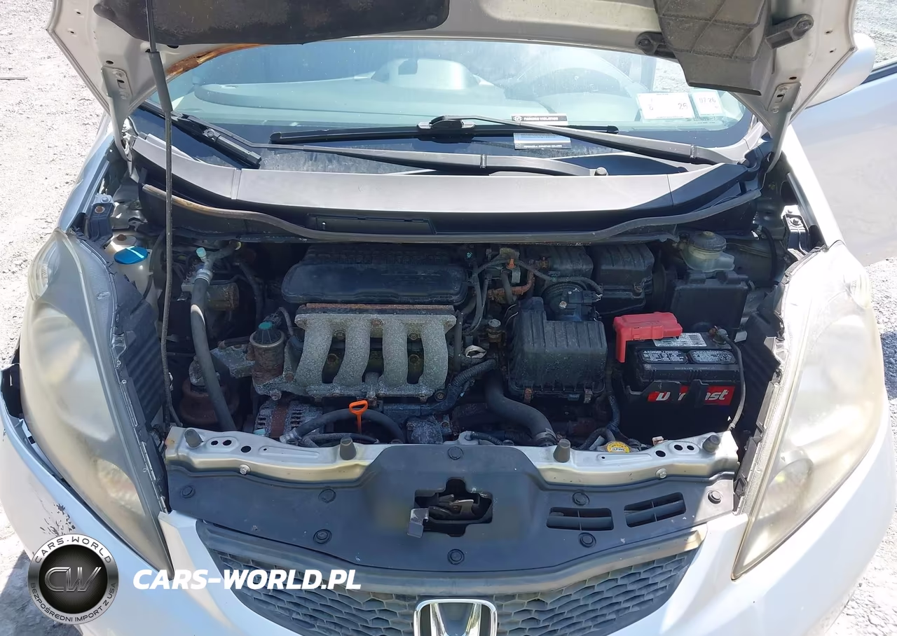 2013 Honda Fit VIN:JHMGE8H33DC000476 - 10