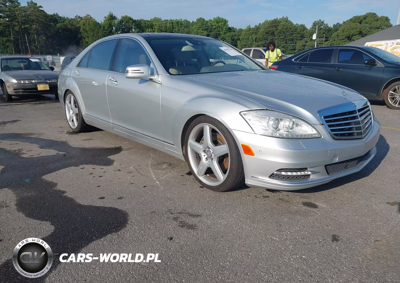 2013 Mercedes-Benz S 550