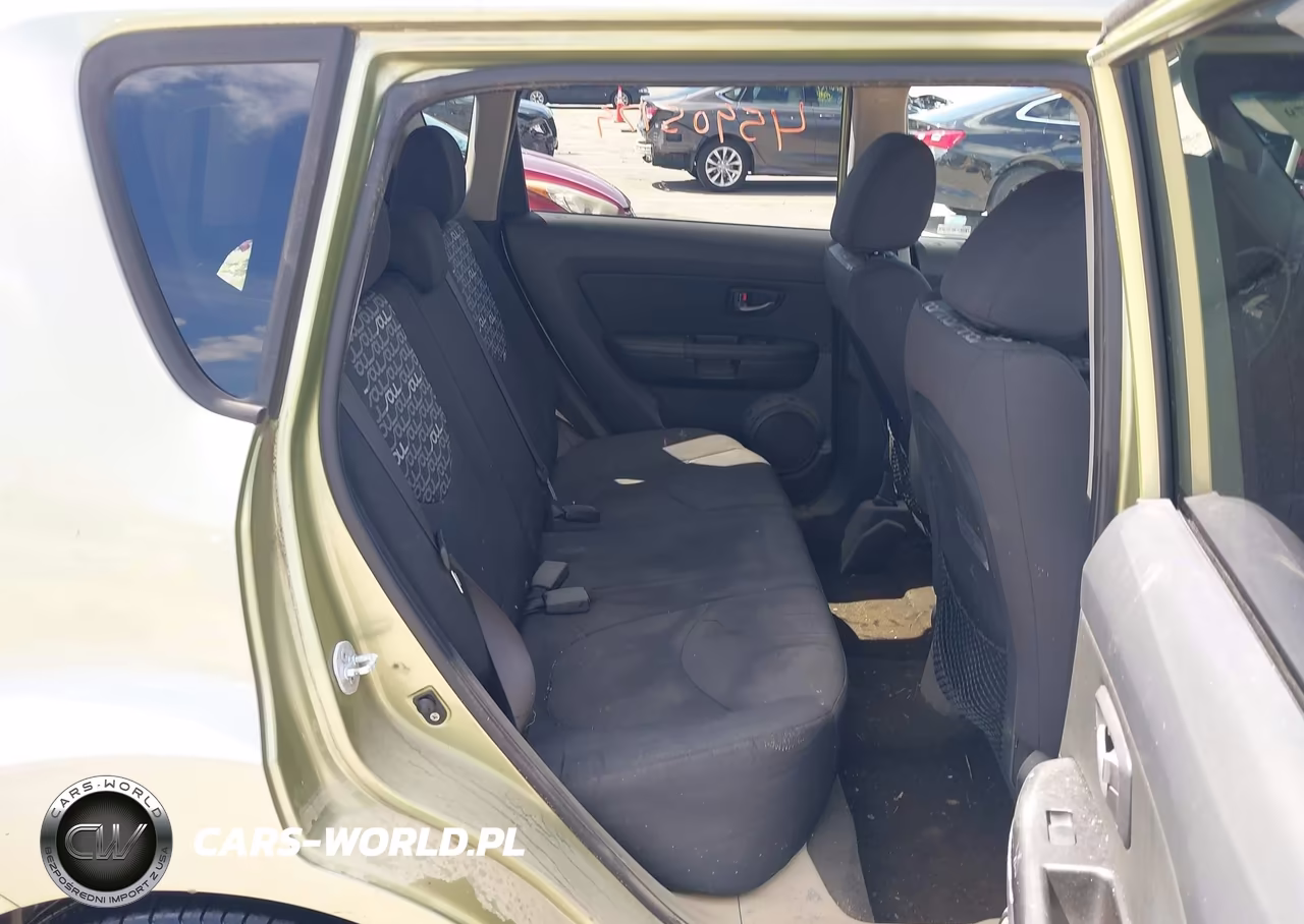 2011 Kia Soul + VIN:KNDJT2A27B7248957 - 8