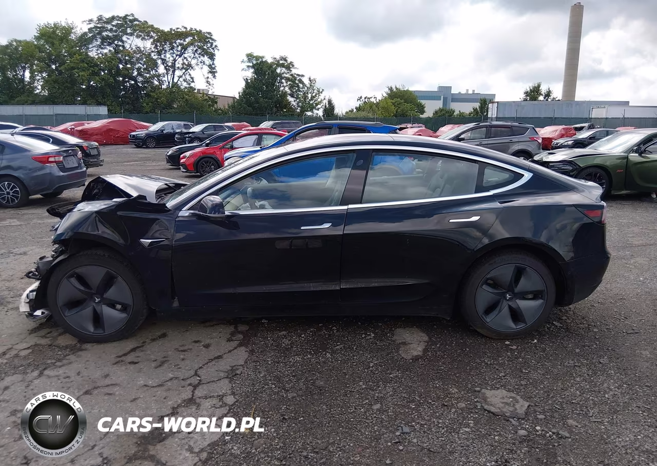 2018 Tesla Model 3 Long Range-Mid Range VIN:5YJ3E1EA1JF018709 - 13