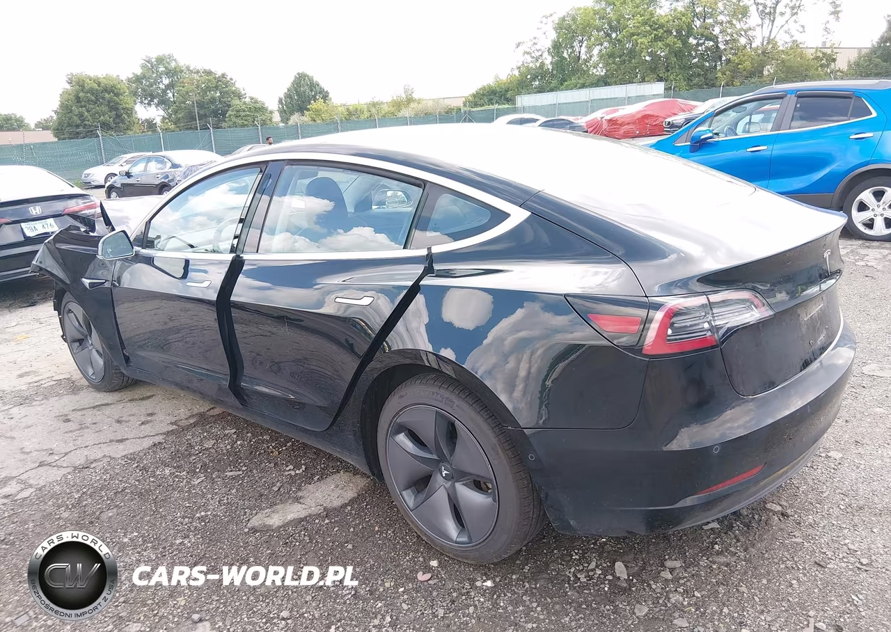 2018 Tesla Model 3 Long Range-Mid Range VIN:5YJ3E1EA1JF018709 - 3