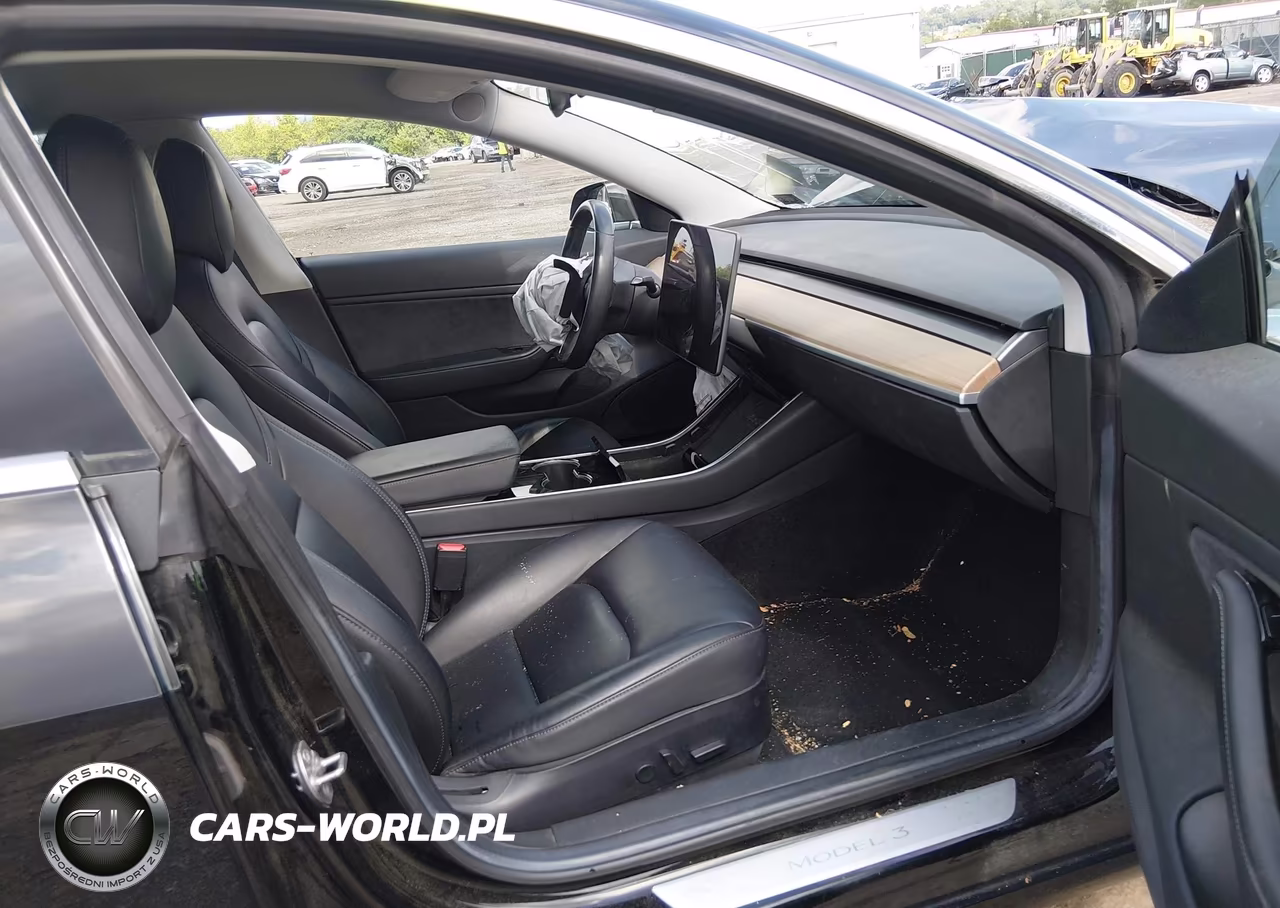 2018 Tesla Model 3 Long Range-Mid Range VIN:5YJ3E1EA1JF018709 - 5