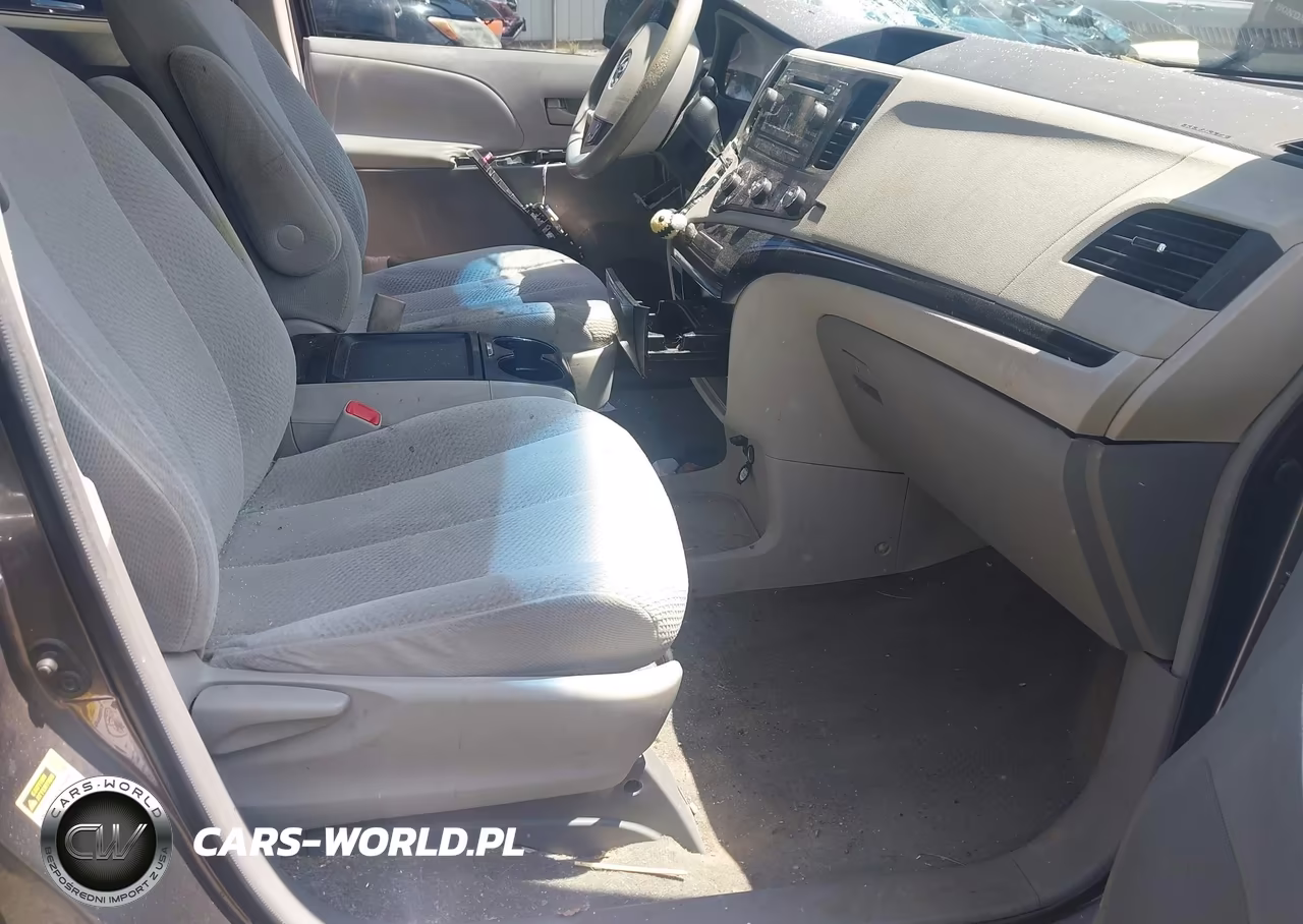 2011 Toyota Sienna Le V6 VIN:5TDKK3DC8BS143450 - 5