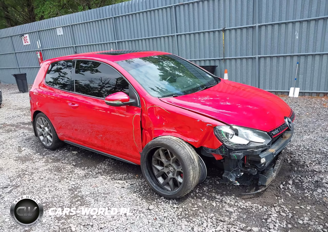 2013 Volkswagen Gti 2-Door VIN:WVWFD7AJXDW072986 - 1