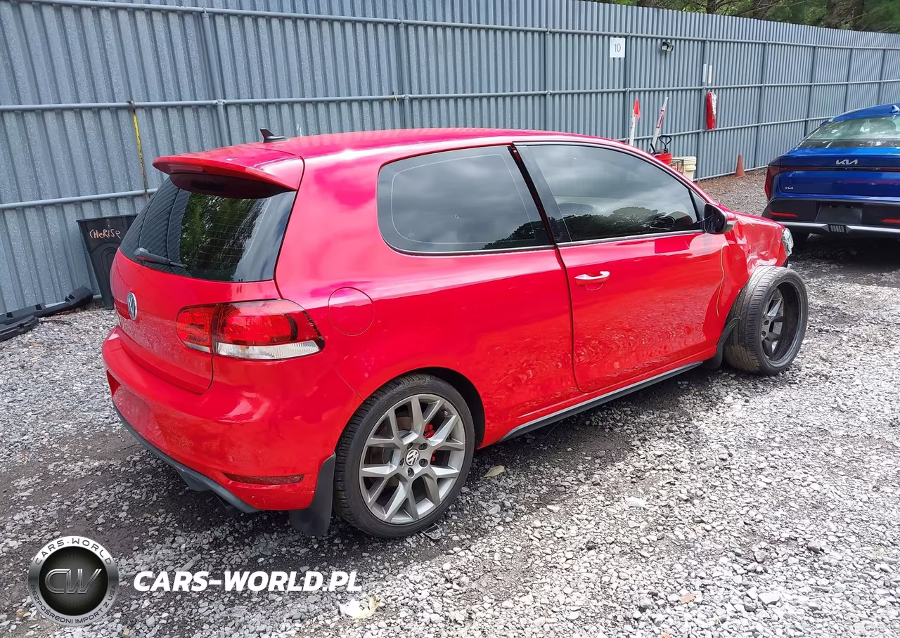 2013 Volkswagen Gti 2-Door VIN:WVWFD7AJXDW072986 - 4