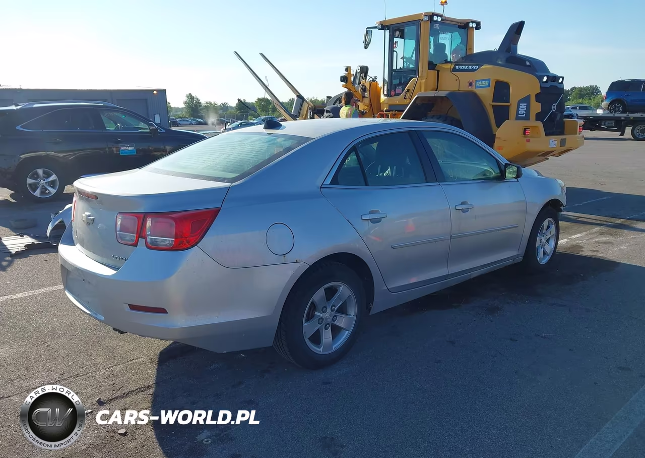 2013 Chevrolet Malibu 1Ls VIN:1G11B5SA0DF296022 - 4