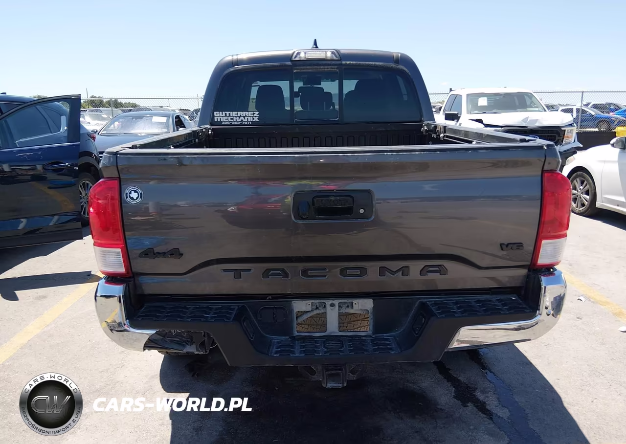 2017 Toyota Tacoma Sr5 V6 VIN:5TFCZ5AN9HX048688 - 17