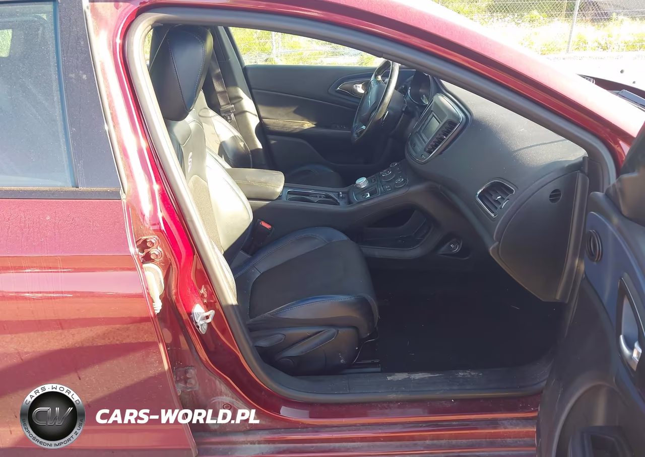 2015 Chrysler 200 S VIN:1C3CCCDG7FN673980 - 5