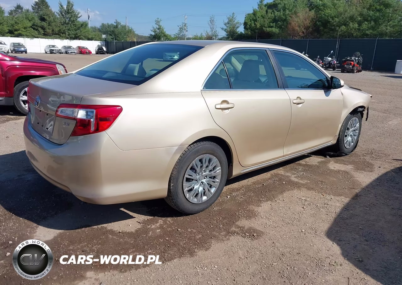 2012 Toyota Camry Le VIN:4T4BF1FK8CR232463 - 4