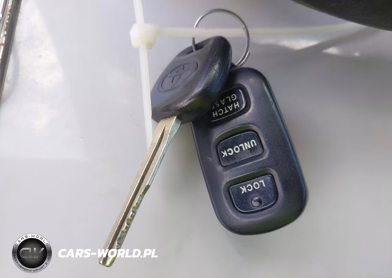 2007 Toyota Matrix VIN:2T1KR32E47C669350 - 11