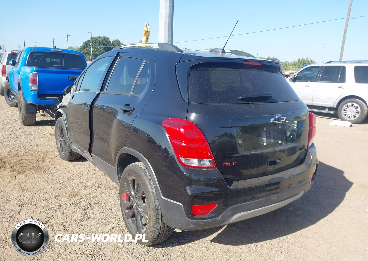2021 Chevrolet Trax Awd Lt VIN:KL7CJPSB6MB358180 - 3