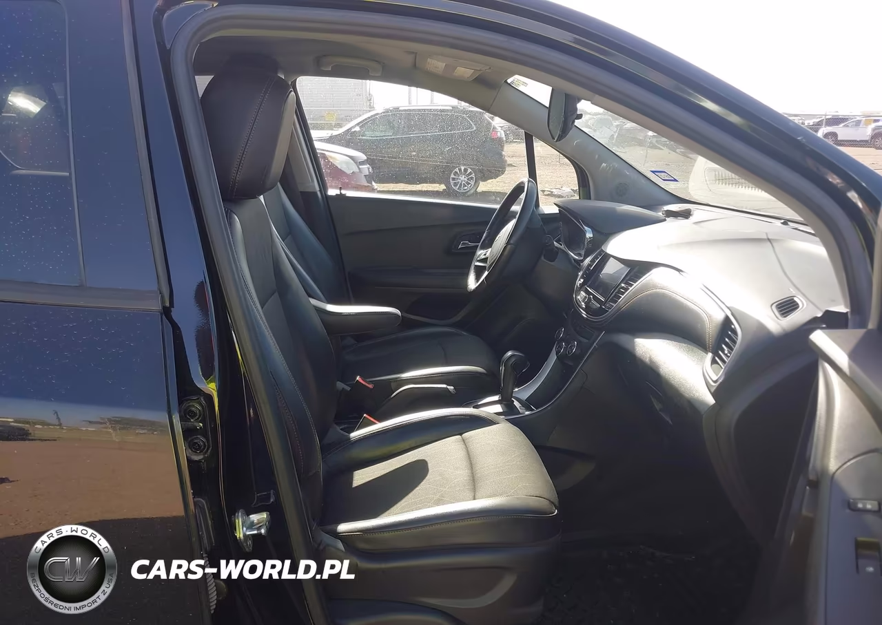 2021 Chevrolet Trax Awd Lt VIN:KL7CJPSB6MB358180 - 5