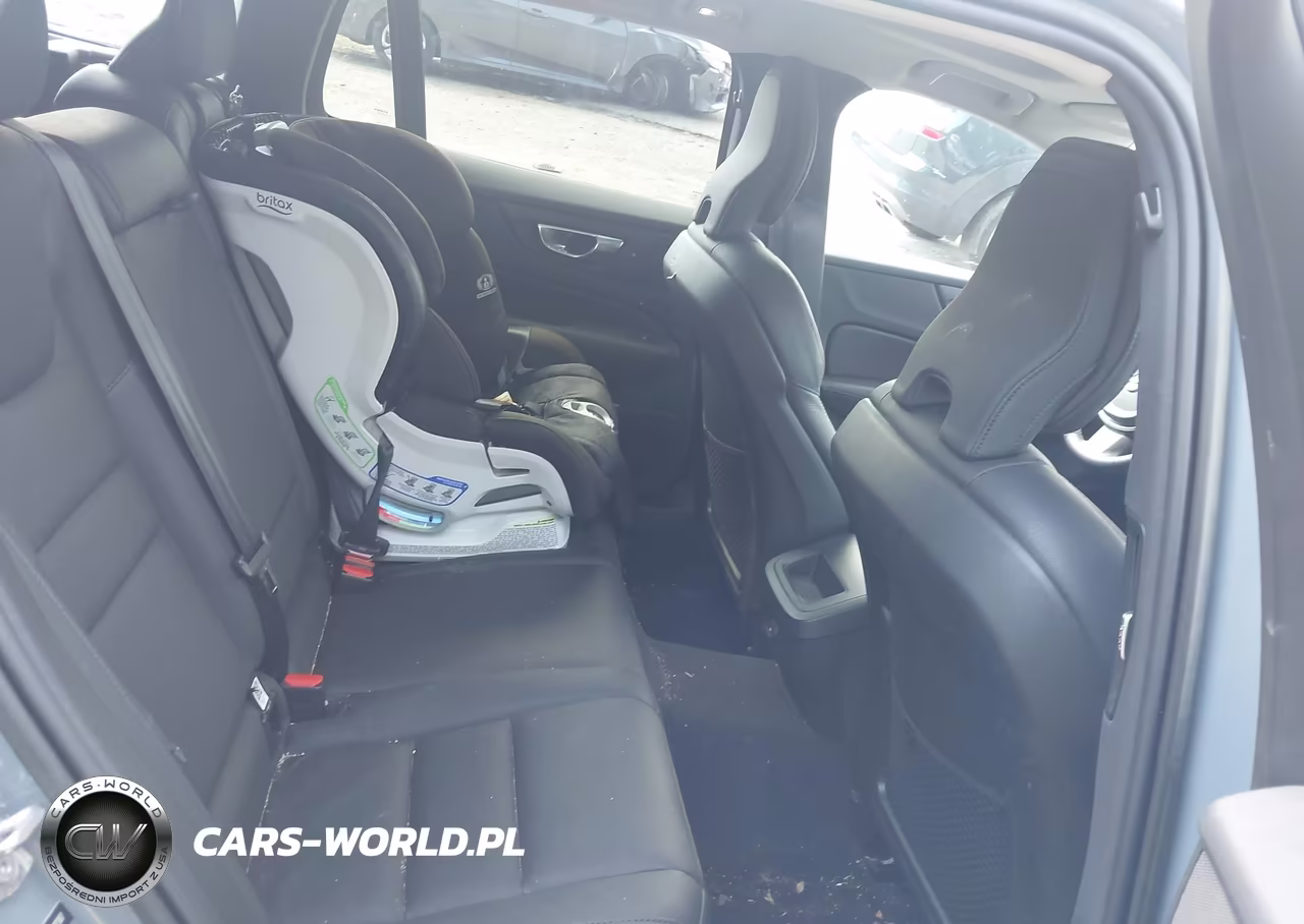 2023 Volvo V60 Cross Country B5 Plus VIN:YV4L12WY2P2107307 - 8
