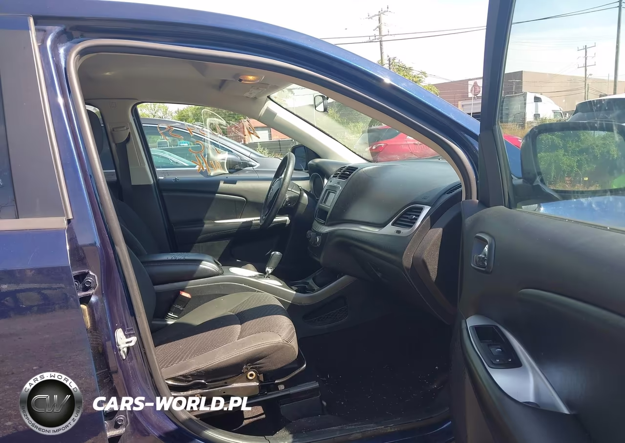 2018 Dodge Journey Se VIN:3C4PDCAB3JT363451 - 5