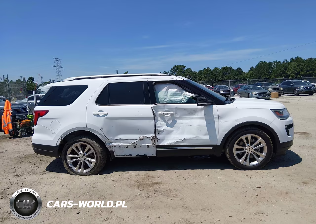 2019 Ford Explorer Xlt VIN:1FM5K7D84KGB37554 - 14