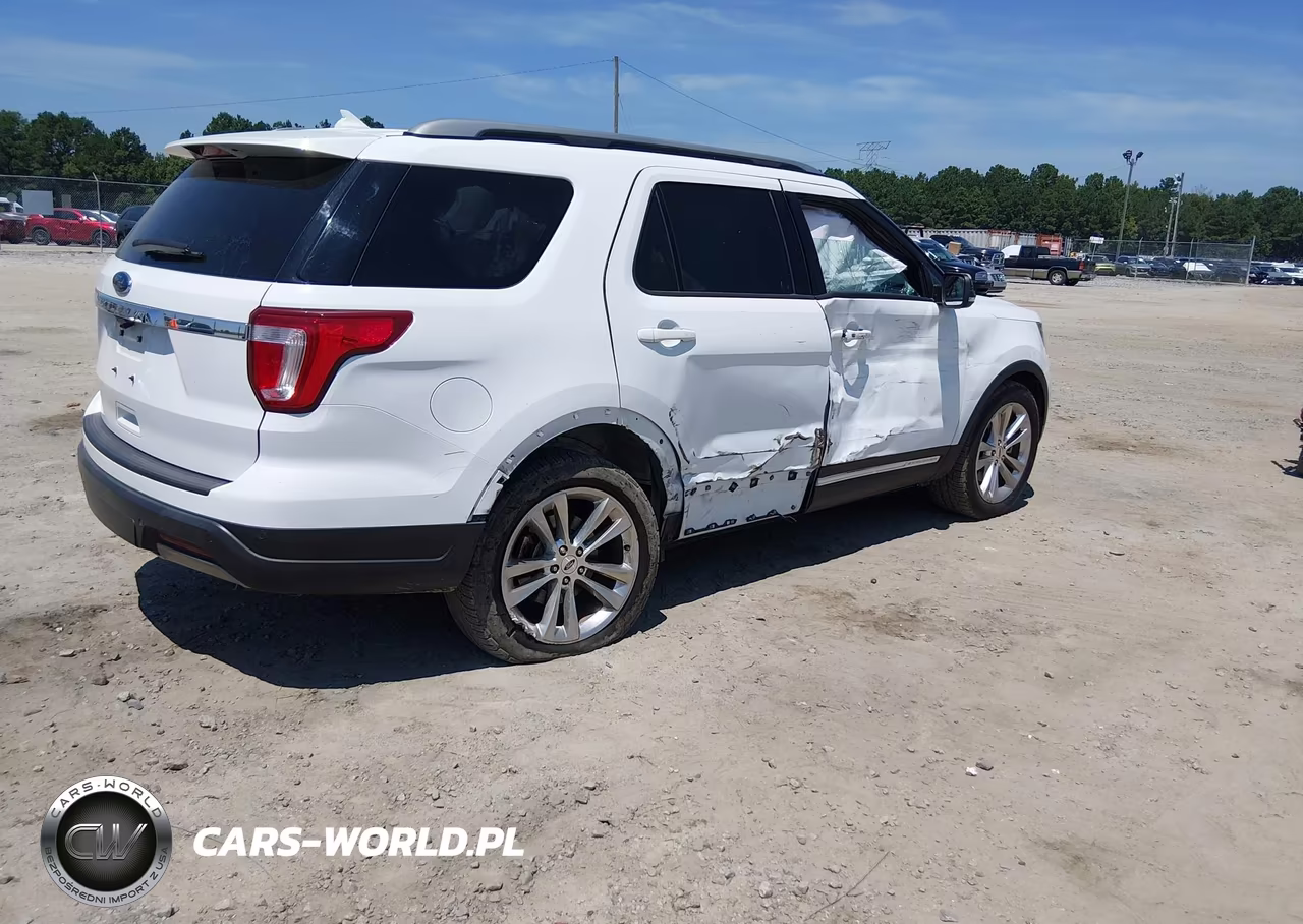2019 Ford Explorer Xlt VIN:1FM5K7D84KGB37554 - 4