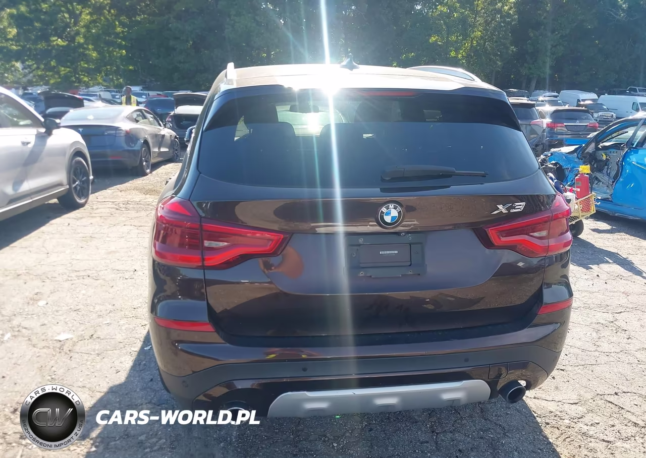 2018 BMW X3 xDrive30I VIN:5UXTR9C54JLD61134 - 17