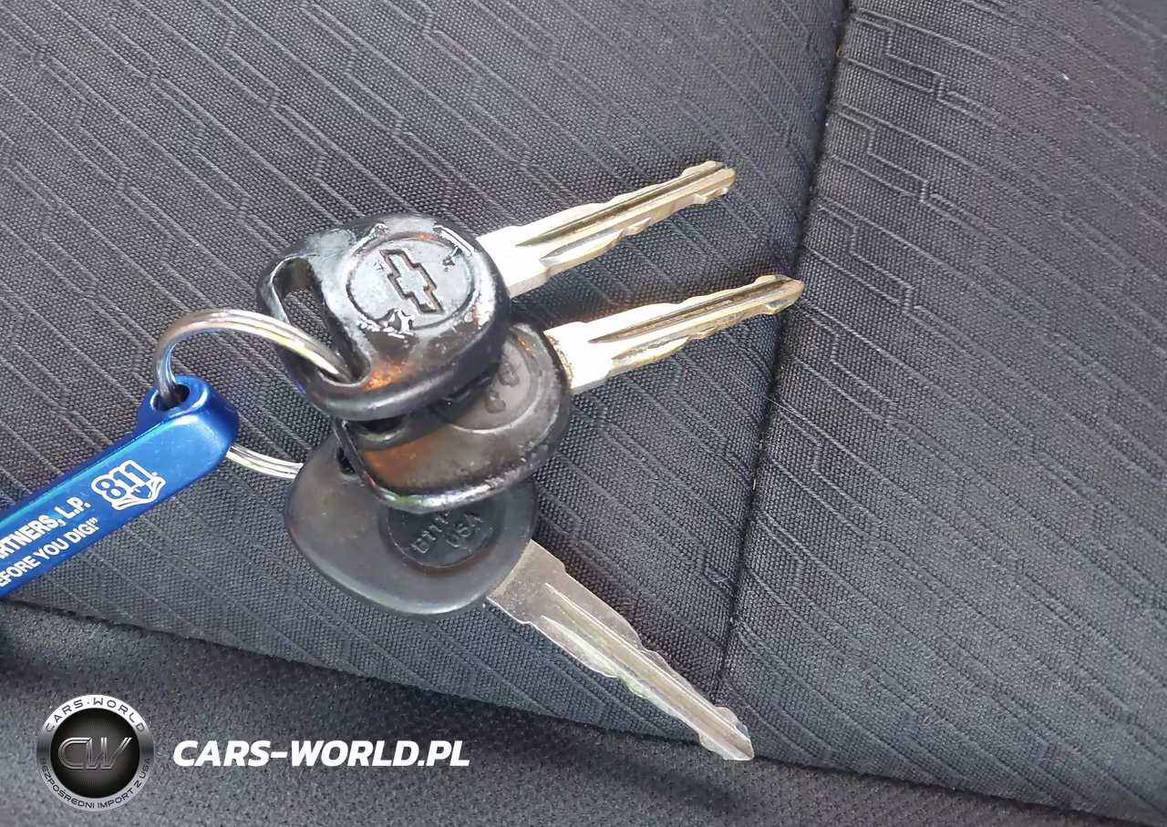 2010 Chevrolet Silverado 1500 Work Truck VIN:1GCPCPEX2AZ279971 - 11