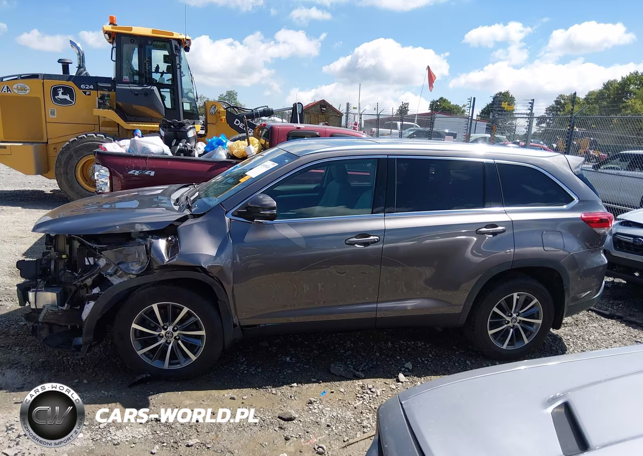 2019 Toyota Highlander Xle VIN:5TDJZRFHXKS588288 - 15