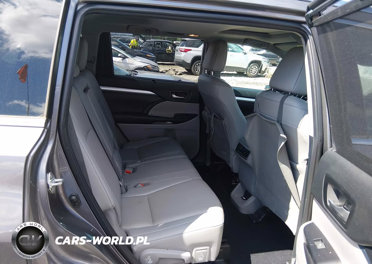 2019 Toyota Highlander Xle VIN:5TDJZRFHXKS588288 - 8