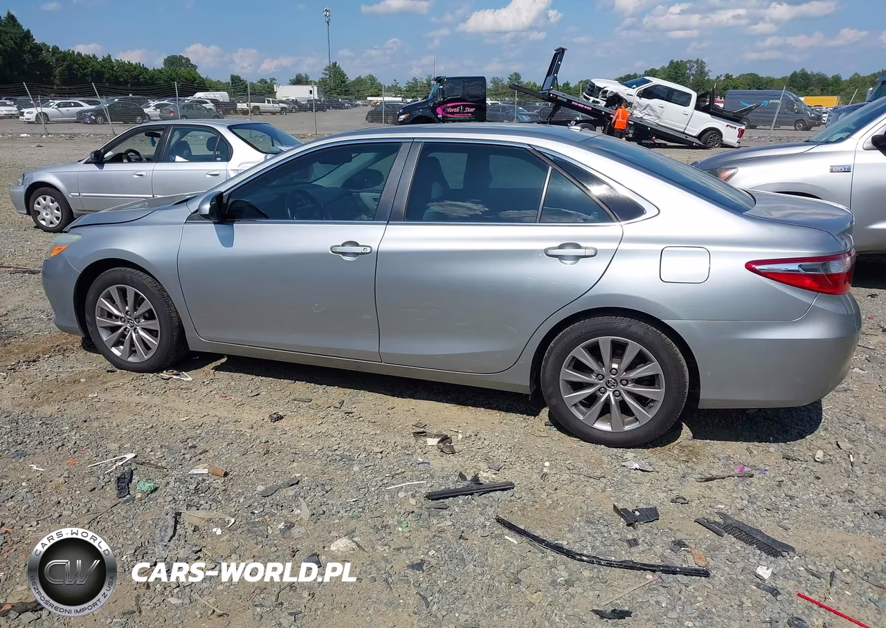 2016 Toyota Camry Xle VIN:4T1BF1FK2GU546870 - 15