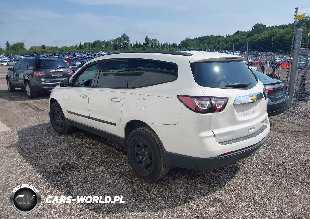2014 Chevrolet Traverse Ls VIN:1GNKRFED4EJ124519 - 3
