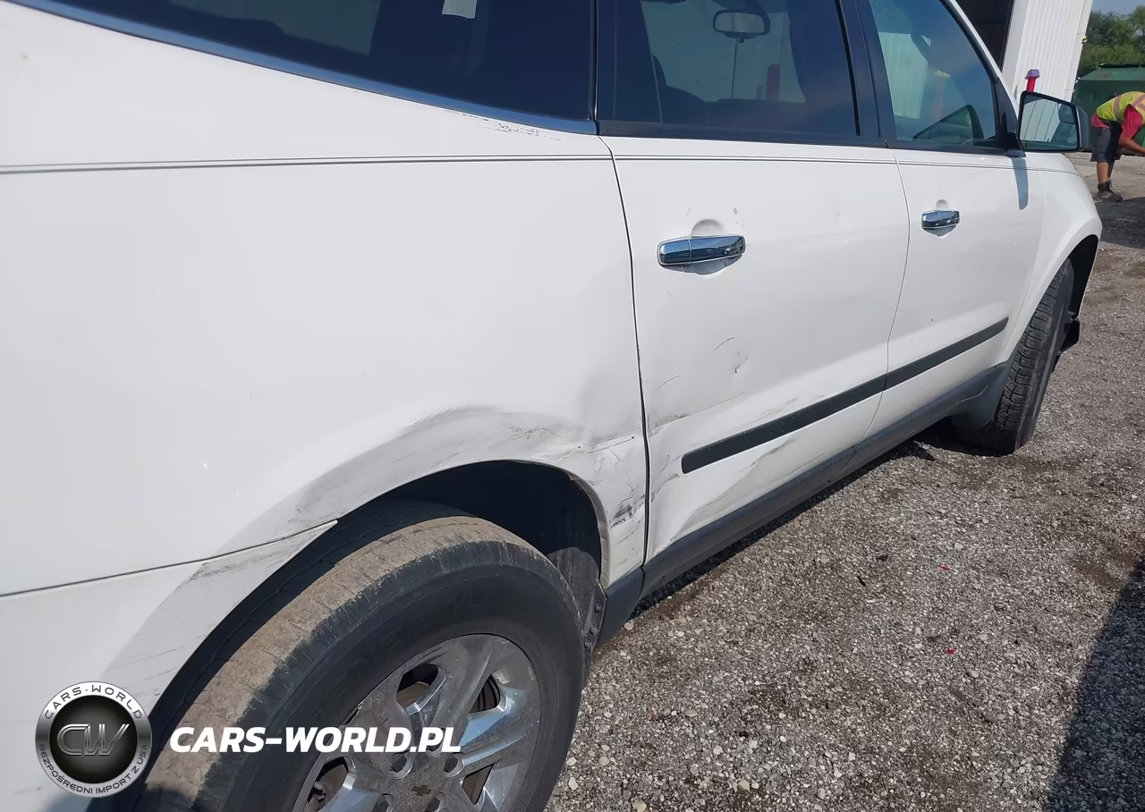 2014 Chevrolet Traverse Ls VIN:1GNKRFED4EJ124519 - 6