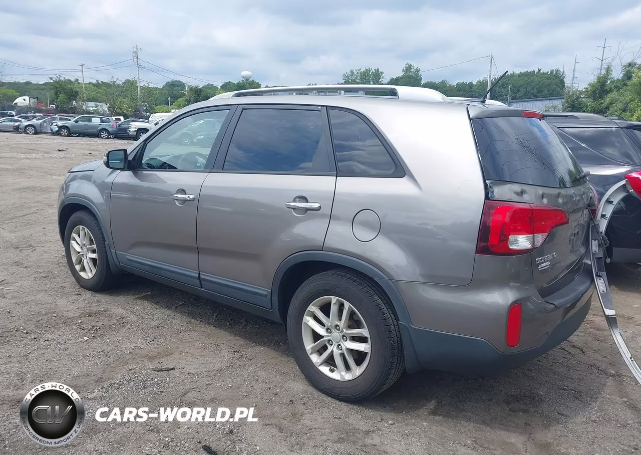 2014 Kia Sorento Lx VIN:5XYKT4A60EG493724 - 3
