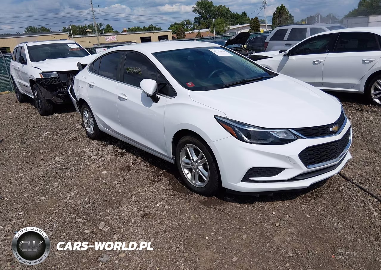 2017 Chevrolet Cruze Lt Auto – zdjęcie 1 z 16