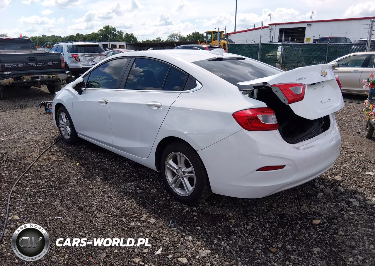 2017 Chevrolet Cruze Lt Auto VIN:1G1BE5SM4H7145870 - 3