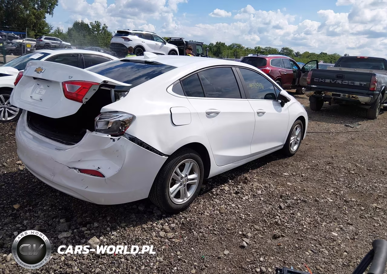 2017 Chevrolet Cruze Lt Auto VIN:1G1BE5SM4H7145870 - 4