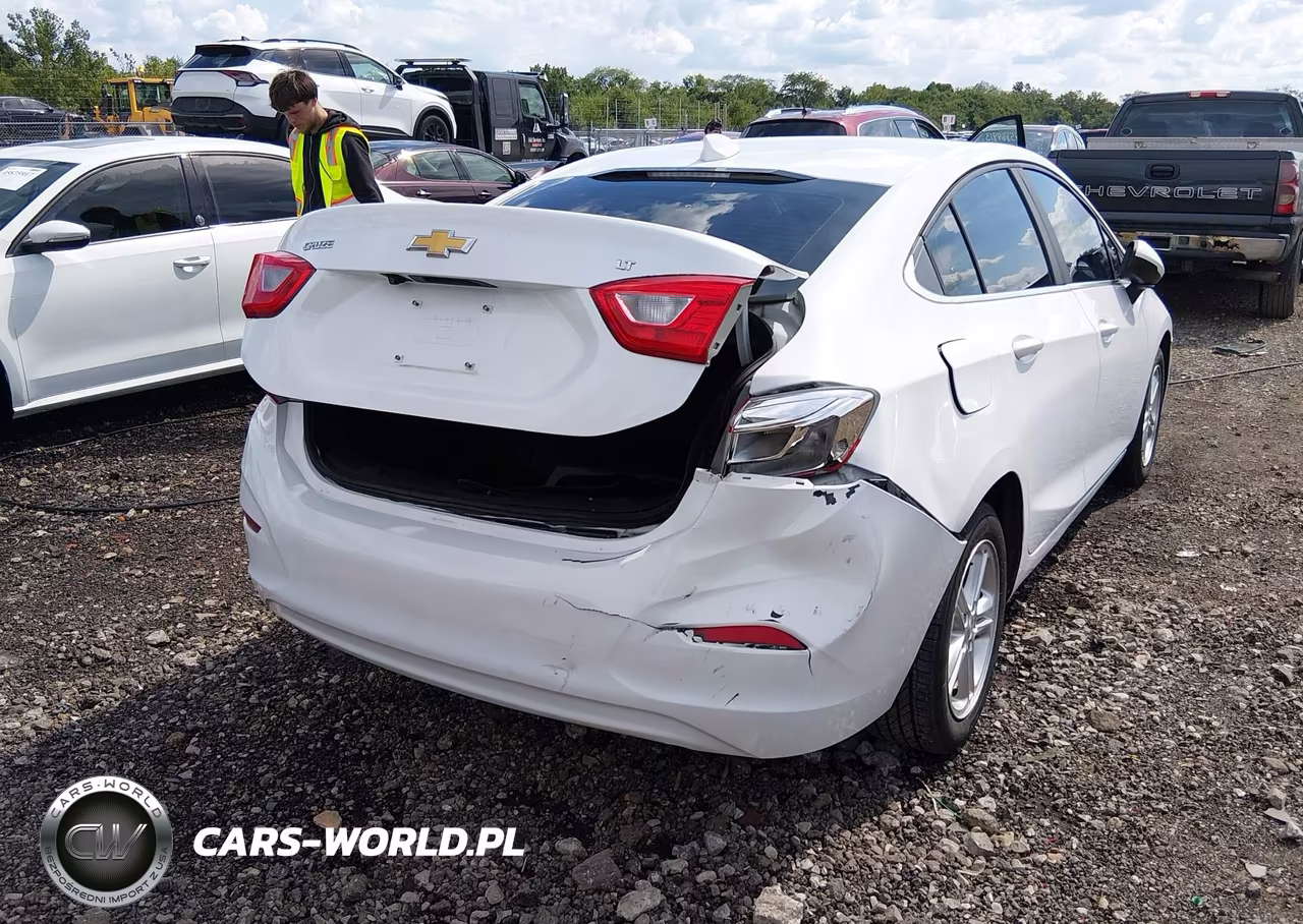 2017 Chevrolet Cruze Lt Auto VIN:1G1BE5SM4H7145870 - 6