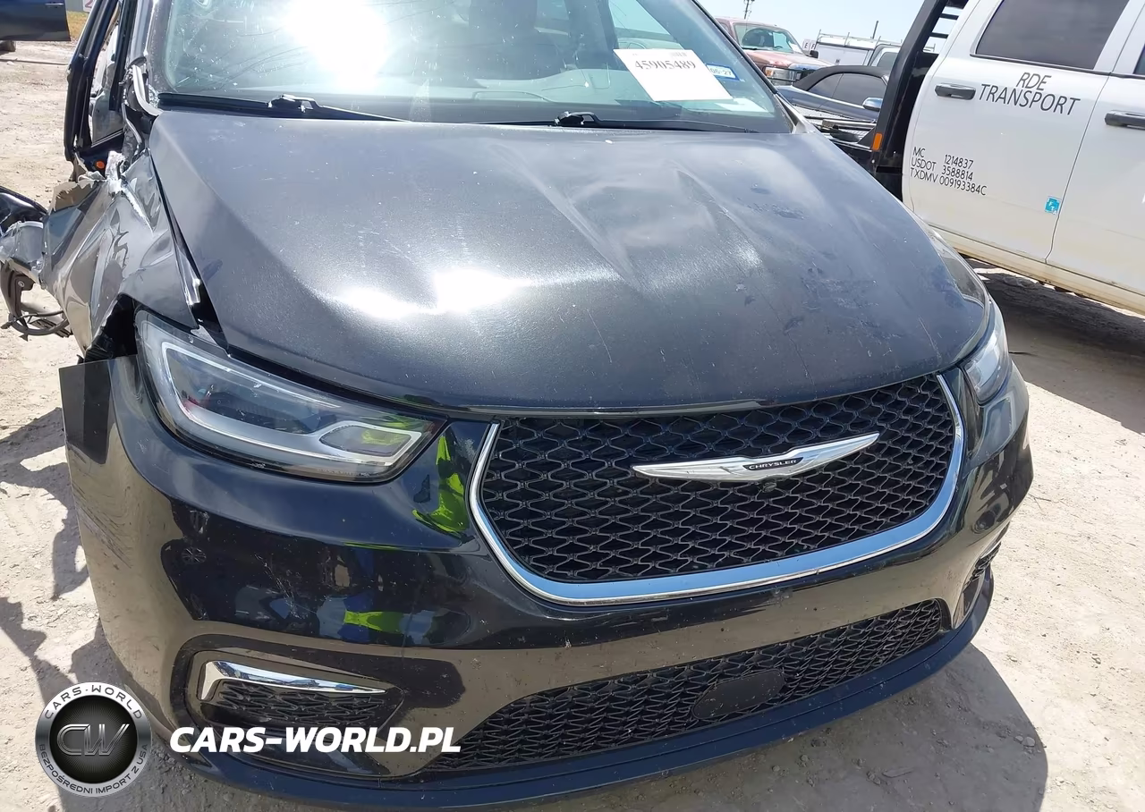 2023 Chrysler Pacifica Touring L VIN:2C4RC1BG8PR579656 - 12