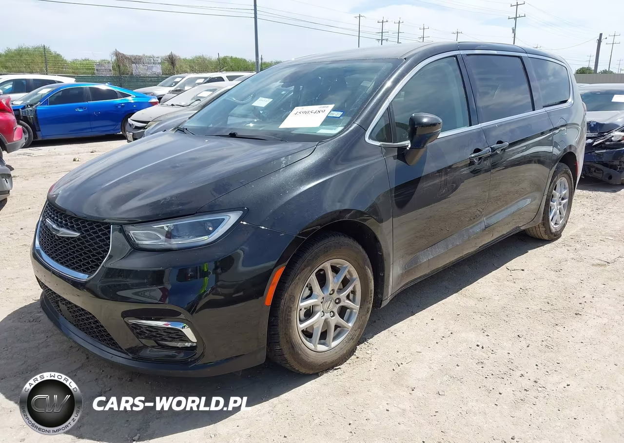2023 Chrysler Pacifica Touring L VIN:2C4RC1BG8PR579656 - 2