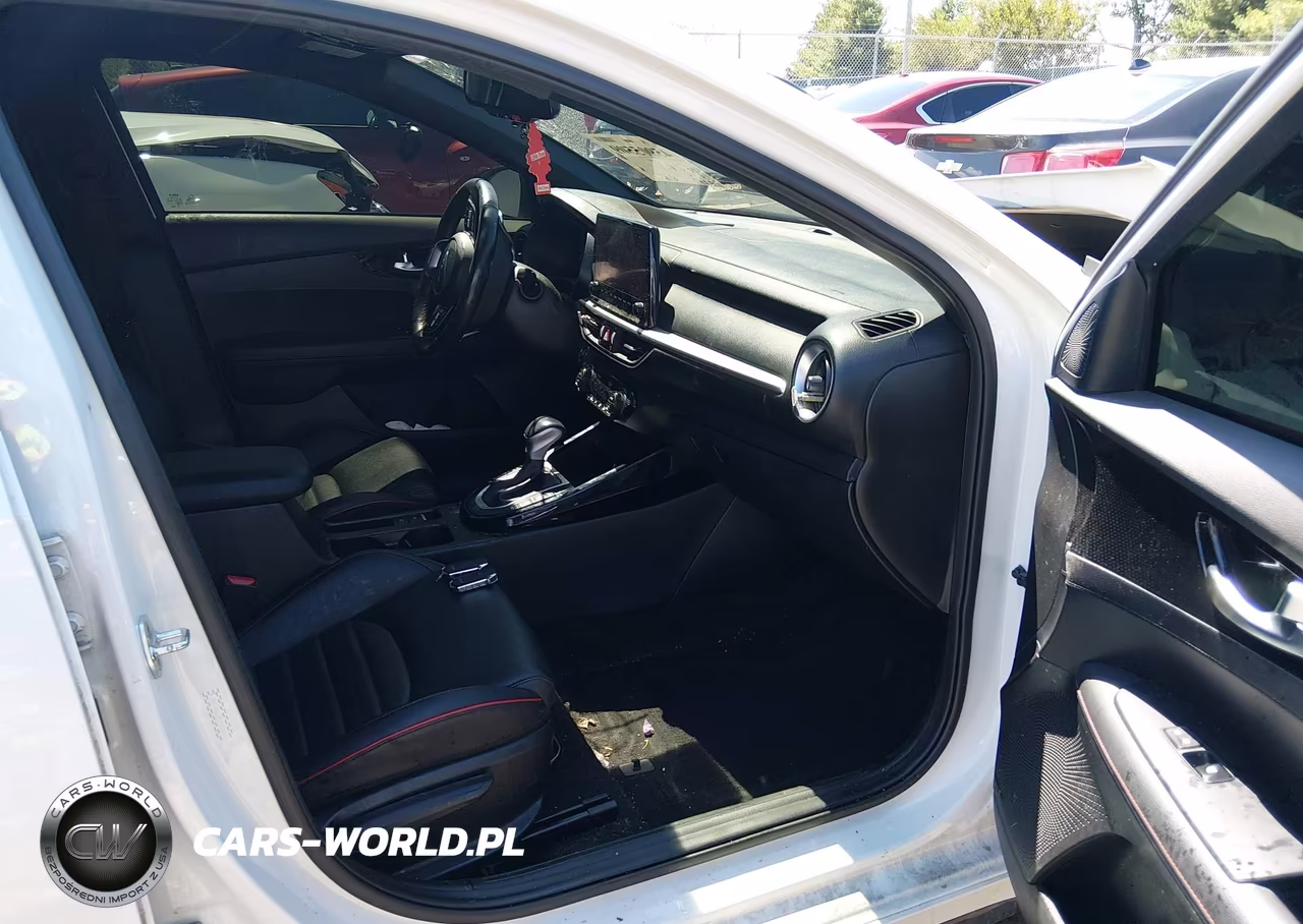 2023 Kia Forte Gt VIN:3KPF44AC9PE567095 - 5