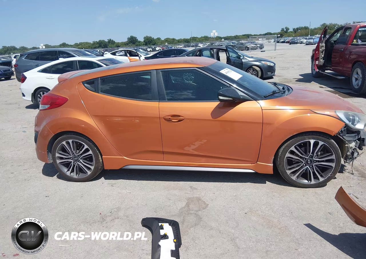 2016 Hyundai Veloster Turbo VIN:KMHTC6AE8GU298247 - 13