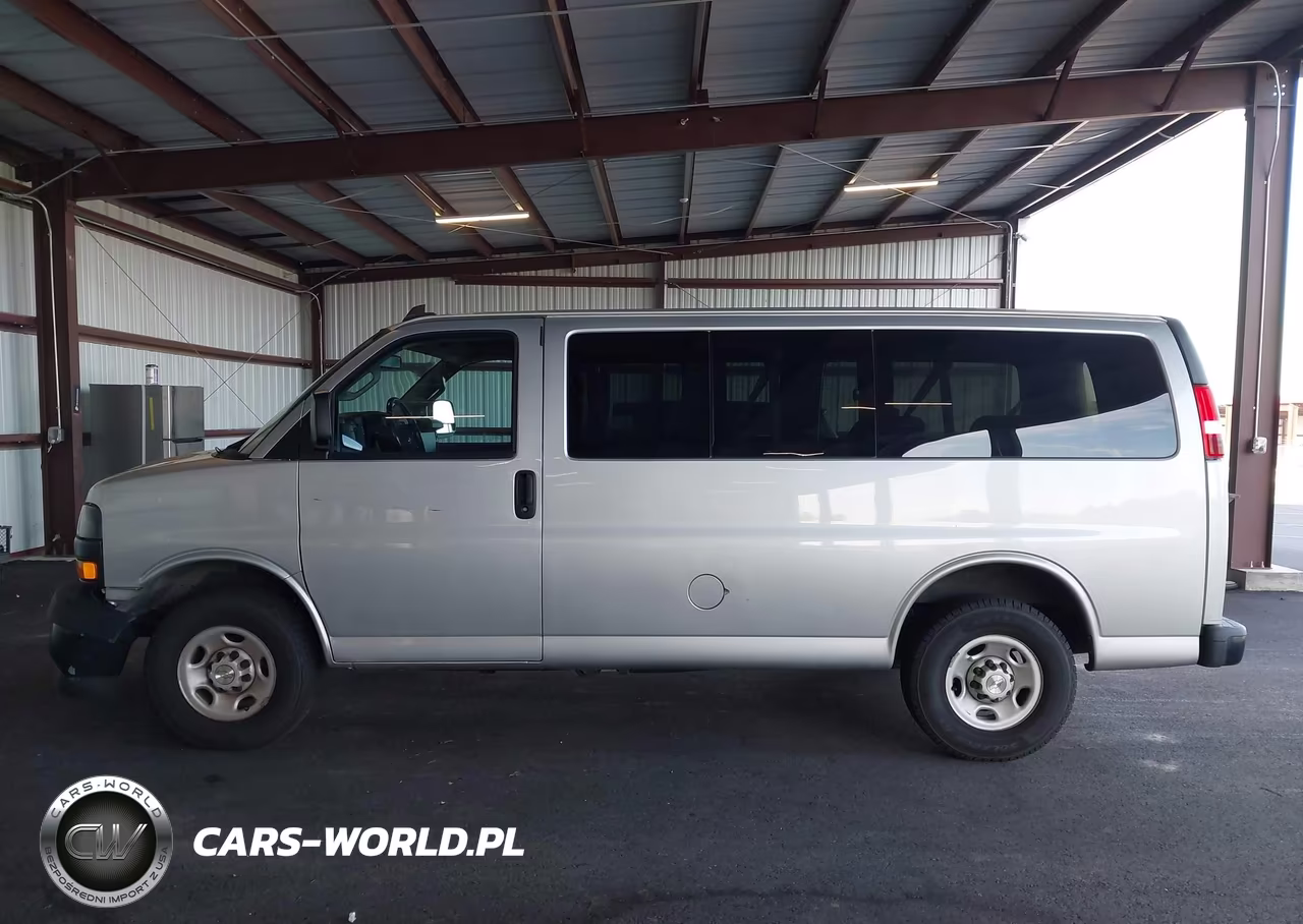 2023 Chevrolet Express Passenger Rwd 2500 Regular Wheelbase Ls VIN:1GAWGEFP8P1112405 - 19