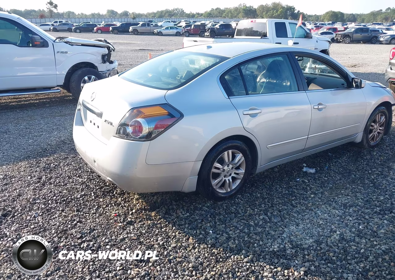 2012 Nissan Altima 2.5 S VIN:1N4AL2AP3CN407665 - 4