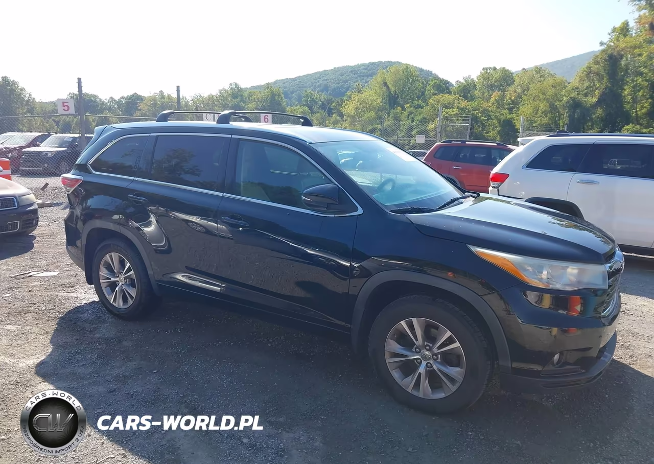 2015 Toyota Highlander Xle V6 VIN:5TDJKRFH0FS185642 - 1