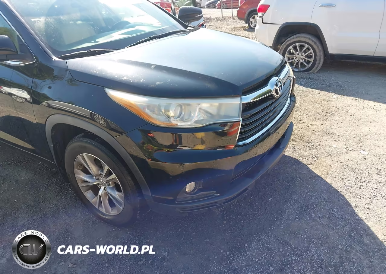 2015 Toyota Highlander Xle V6 VIN:5TDJKRFH0FS185642 - 6