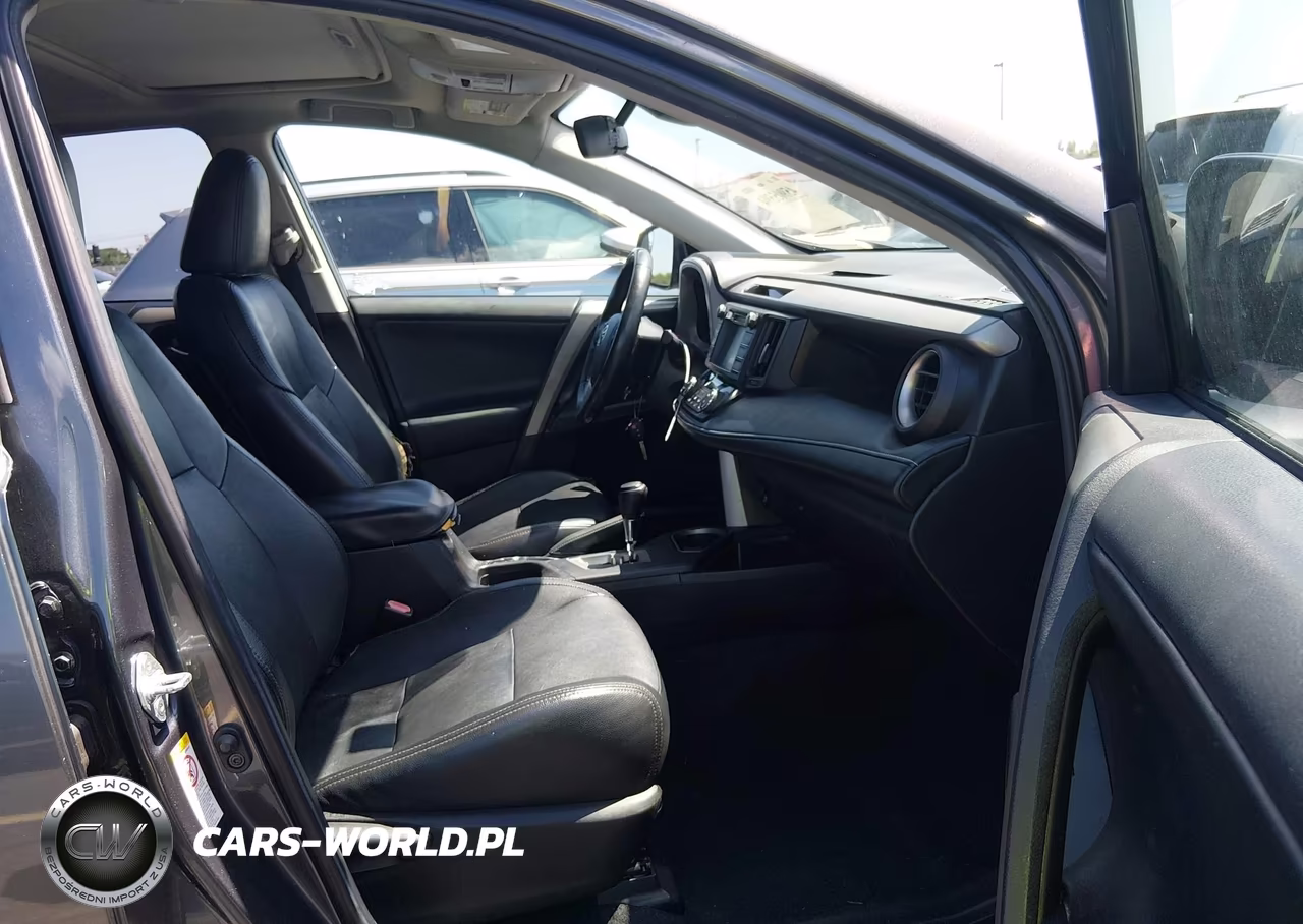 2018 Toyota Rav4 Xle VIN:2T3WFREV8JW470162 - 5