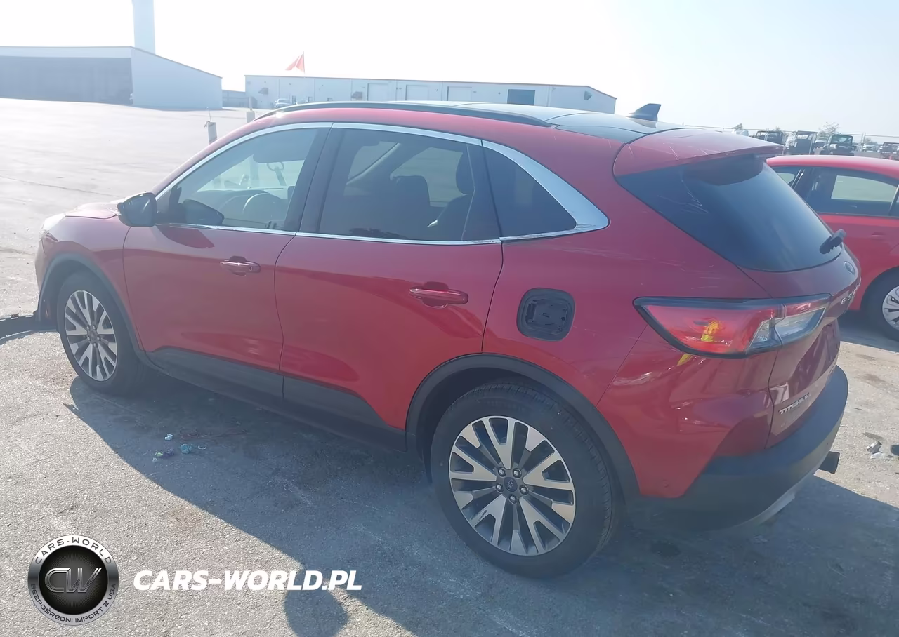 2020 Ford Escape Titanium VIN:1FMCU9J97LUC08212 - 3