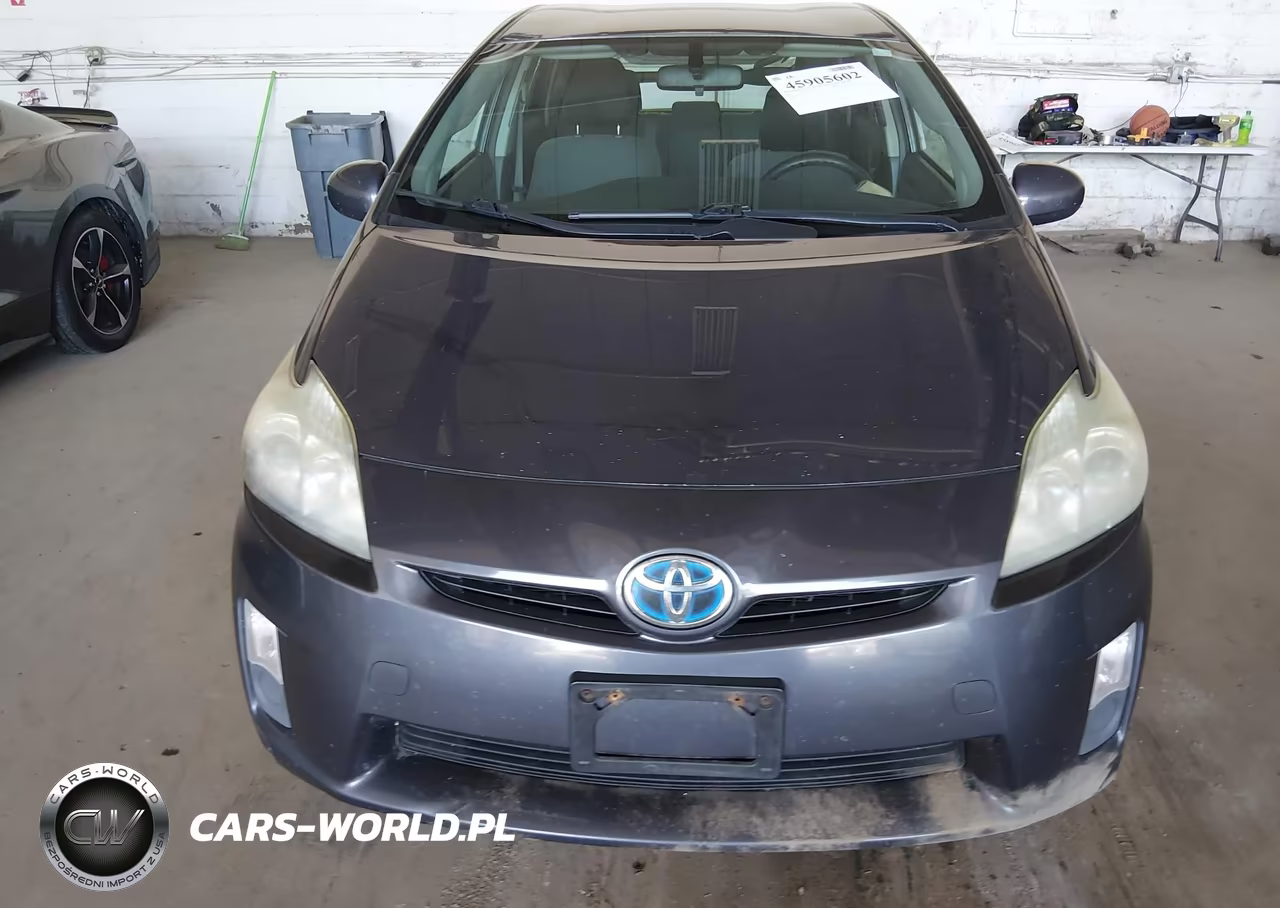 2011 Toyota Prius Two VIN:JTDKN3DUXB0271921 - 12